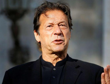 نجاة عمران خان من محاولة اغتيال