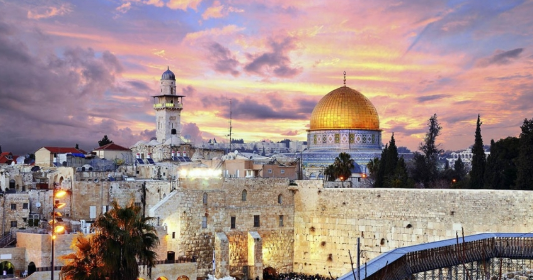 الحكومة البريطانية توضح موقفها حول نقل سفارتها من تل أبيب إلى القدس