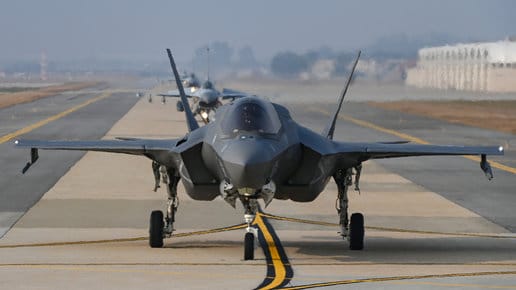 سيول تطلق سربا من المقاتلات بعد رصد 180 طائرة حربية كورية شمالية