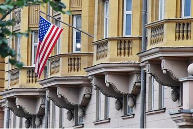 أنتونوف يعلق على الوضع حول السفارة الأمريكية في موسكو