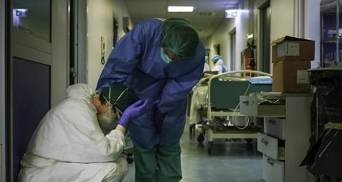 تعافي مريض أصيب بكورونا لمدة 411 يوماً