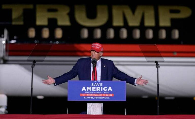 ترامب يدعو لحشد “موجة عملاقة” للفوز في الانتخابات النصفية