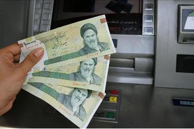 الريال الإيراني يهبط لأدنى مستوى على الإطلاق أمام الدولار