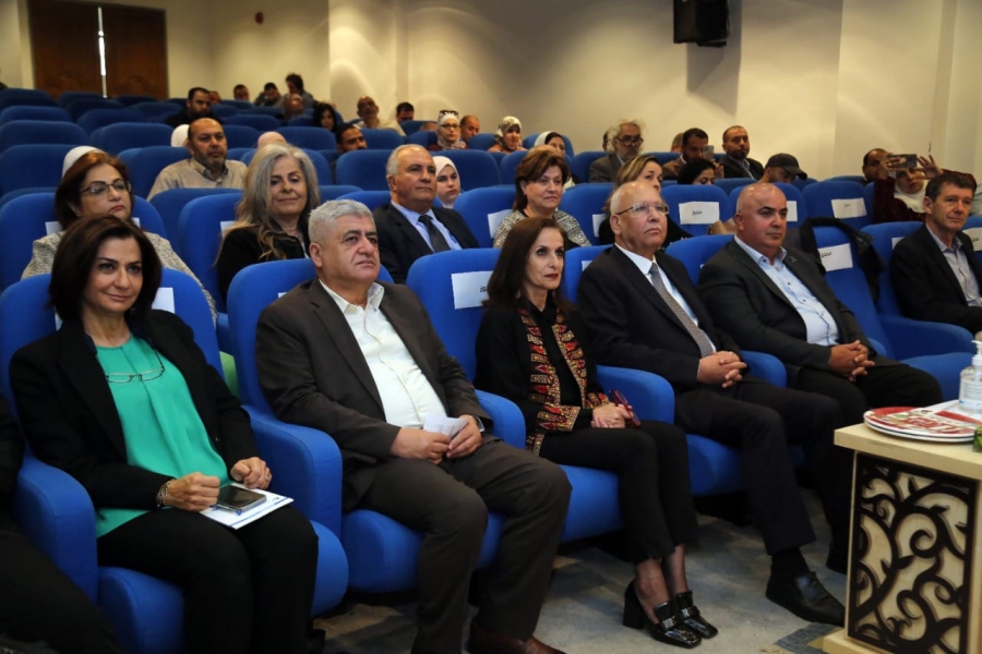 انطلاق فعاليات اليوم العلمي حول إعادة تأهيل وتطوير التراث العمراني في المدن الفلسطينية: تجربة للمشاركة...صور 