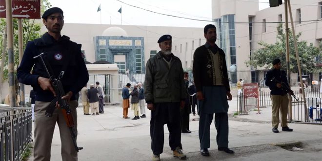 مقتل 7 ضباط شرطة في هجوم مسلح جنوب باكستان