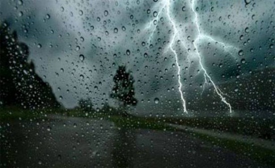 طقس العرب يحذر من تشكل السيول والضباب الثلاثاء