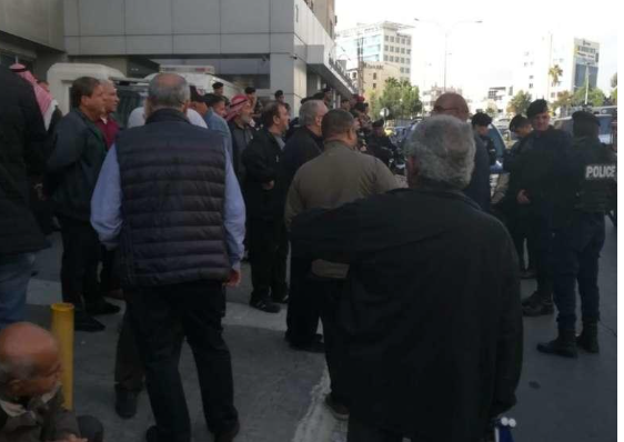 بعد أرباح المليار ..متقاعدو الفوسفات يعتصمون مجددا