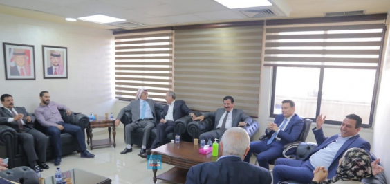 النواب يتوافدون على مكتب الصفدي لمؤازرته في انتخابات الرئاسة