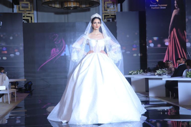 الأردن على موعد مع 300 حفل زفاف في يوم واحد.. ما القصة؟