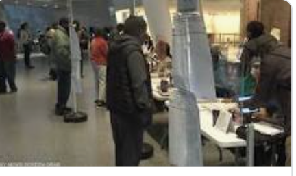 فتح مراكز التصويت في انتخابات التجديد النصفي للكونغرس