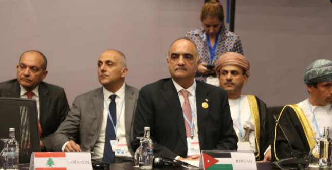 مندوبا عن الملك.. الخصاونة يشارك في جلسة لإطلاق مبادرة التغير المناخي