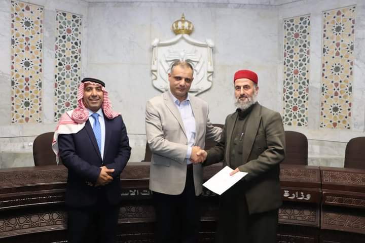 تخريج دورة أعوان مكافحة المخدرات لعدد من الائمة والوعاظ في وزارة الاوقاف والشؤون والمقدسات الإسلامية _صور