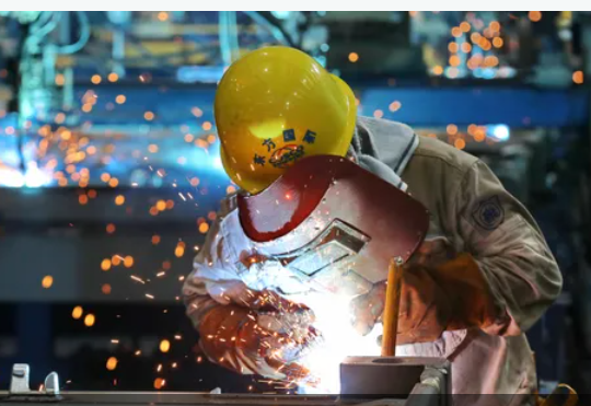 أسعار المنتجين في الصين تهبط لأول مرة منذ 2020