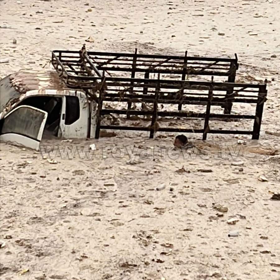 الدفاع المدني ينقذ شخصين حاصرتهم مياه الامطار في المفرق