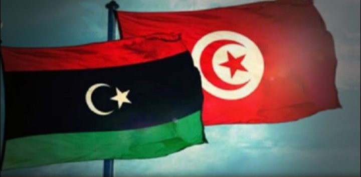 ليبيا تمنحُ تونس 30 مليون طن من البنزين