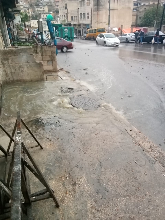 الدفاع المدني ينقذ (٣) اشخاص من داخل بئر ماء بمحافظة اربد