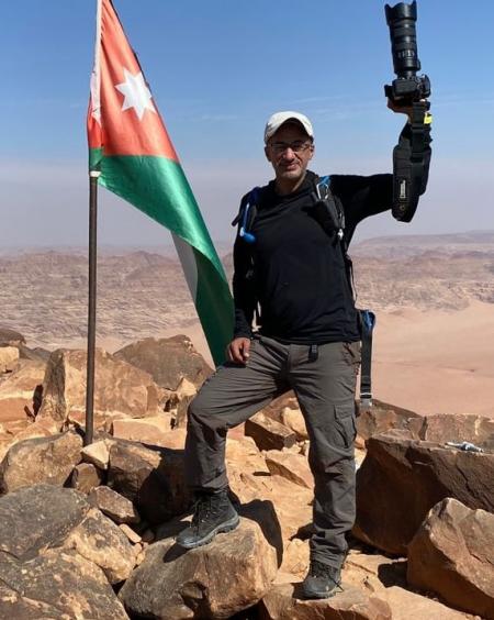 العرجان يحمل رسالة وطنية إلى جبال الهمالايا