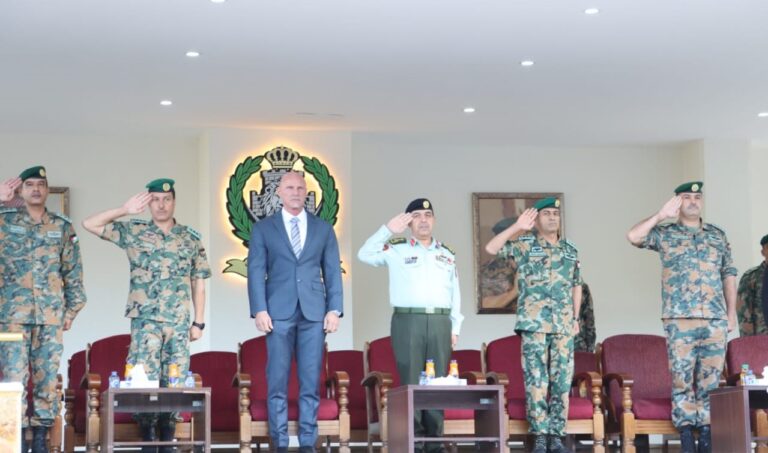 مدرسة تدريب الحرس الملكي تحتفل بتخريج عددٍ من الدورات