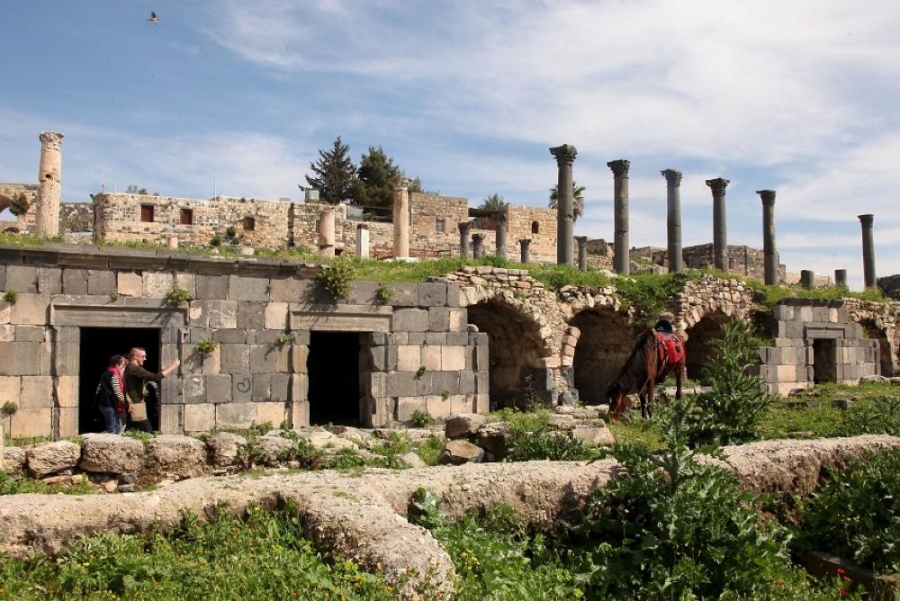 ورشة عمل حول التنمية السياحية المستدامة في موقع أم قيس الأثري