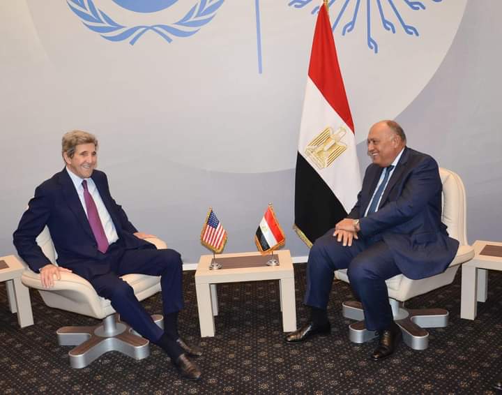 وزير الخارجية المصري يستقبل المبعوث الرئاسي الأمريكي الخاص للمناخ