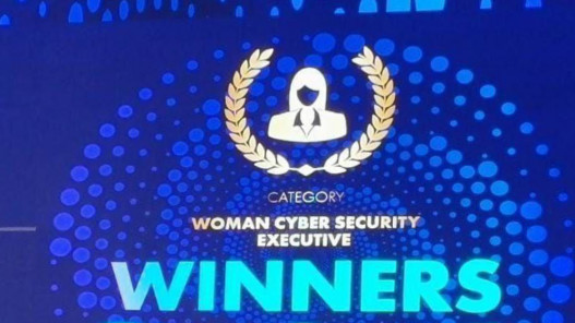 ديما الضمور تحصل على جائزة المرأة التنفيذية في الأمن السيبراني
