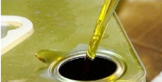 مهيدات: ضبط أحد غشاشي زيت الزيتون بالأردن