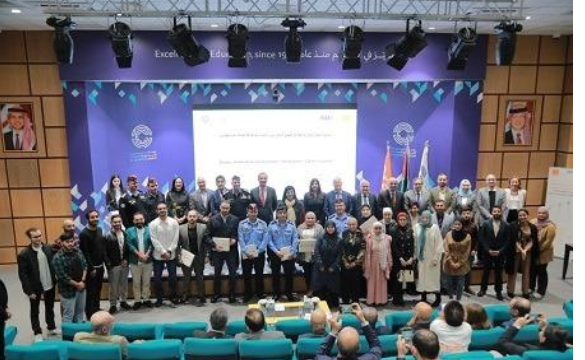 الأميرة سمية بنت الحسن ترعى تخريج الفوج الأول من حاضنة أورنج للذكاء الاصطناعي