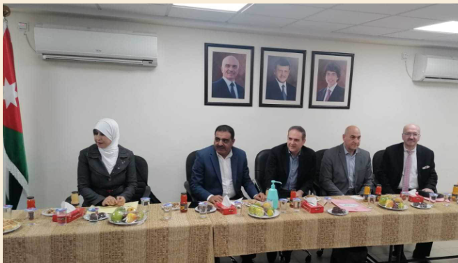 وزير الصحة يتفقد مستشفى الأمير فيصل بالرصيفة