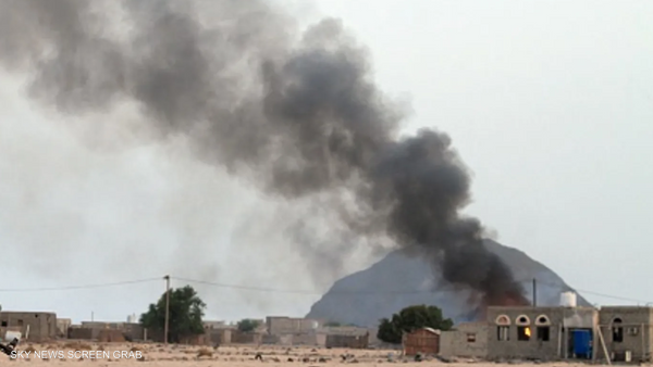 اليمن .. حريق يلتهم خيام النازحين في الحديدة