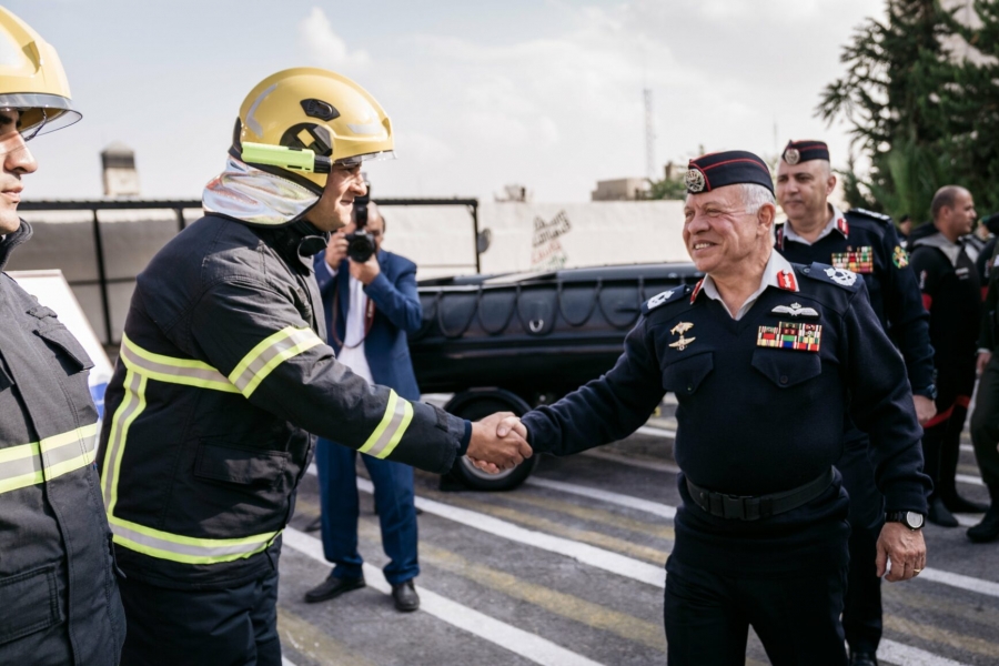 الملك يزور مديرية الدفاع المدني ويطلع على مشروع تطوير خدمات الإسعاف