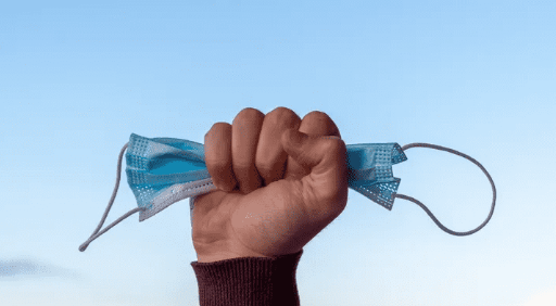 خبير أردني يفسر سبب انتهاء وباء كورونا