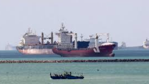 قناة السويس تتوقع إيرادات بـ 7.8 مليار دولار للعام الحالي