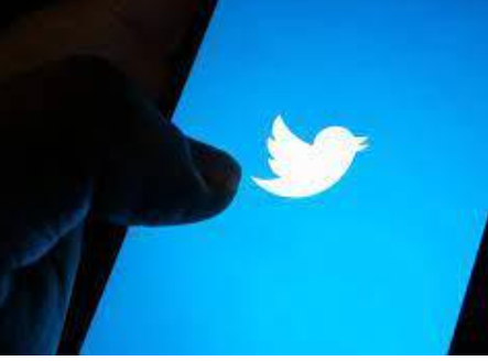 الفوضى في تويتر.. يسوع المسيح يحصل على العلامة الزرقاء