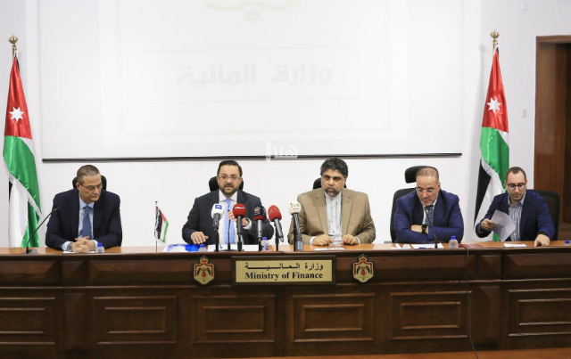 النقد” يتوقع انخفاض مستوى العجز الأولي في الأردن إلى 3.7