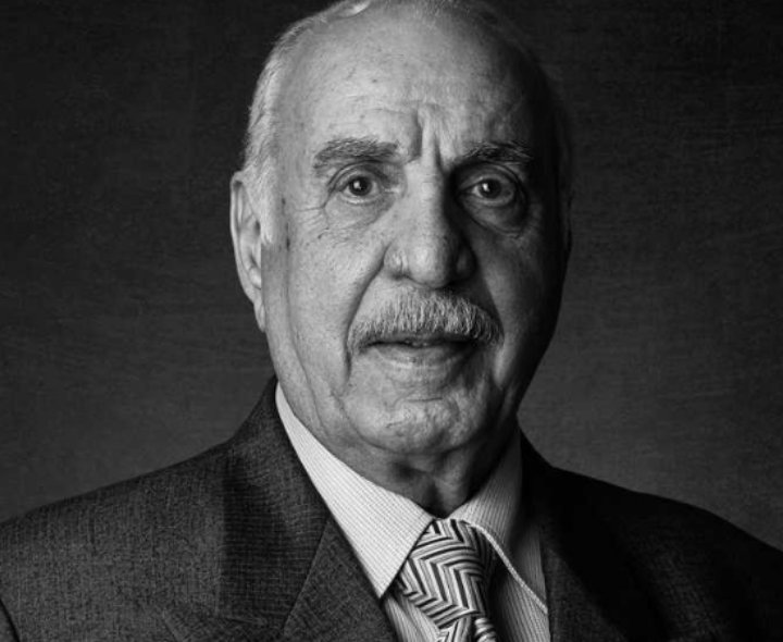 وزير الإعلام الكويتي الأسبق محمد السنعوسي في ذمة الله