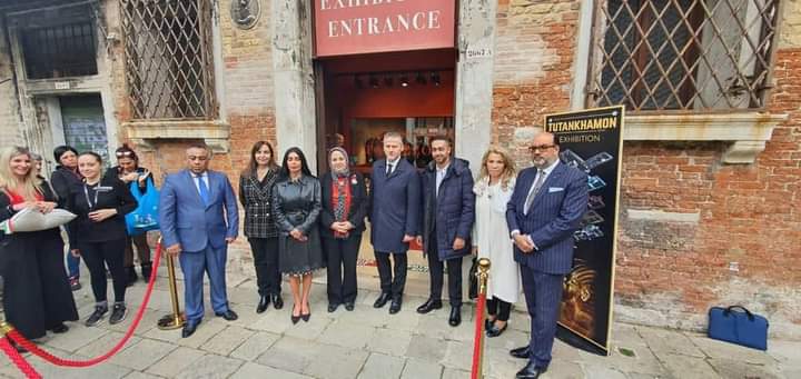 إفتتاح معرض توت عنخ أمون تحت اسم  ١٠٠ عام من الألغاز  في مدينة فينيسيا الإيطالية