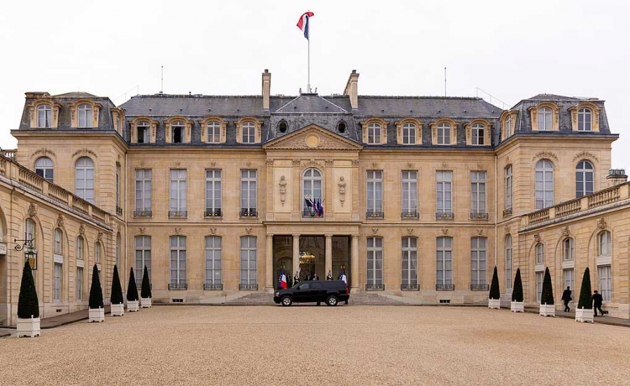 فرنسا تحذر من التصعيد وتدعو إلى التزام الحذر بشأن مصدر الصاروخ في بولندا