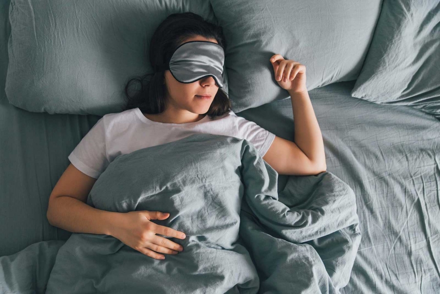 دراسة علمية: النوم يعزز طموح النساء
