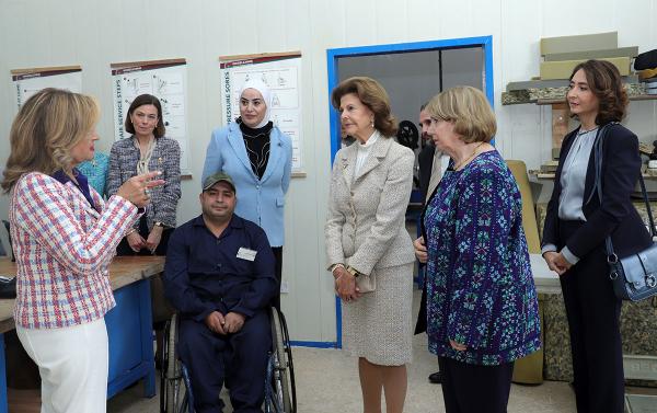 ملكة السويد تزور جمعية الحسين للتدريب والدمج الشامل