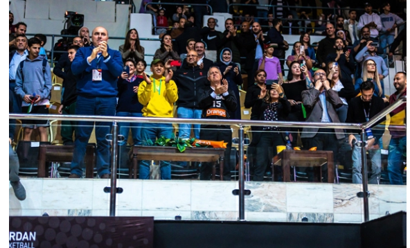 هتافات أورنج لصقور الأردن تعلو في طريقهم لنهائيات كأس العالم