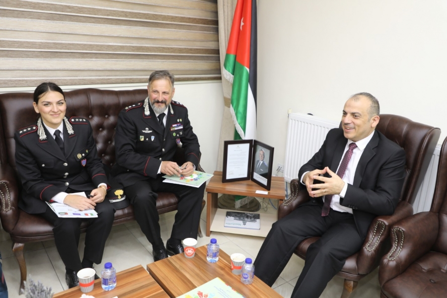 وفد إيطالي من ادارة حماية البيئة  يزور البحوث الزراعية