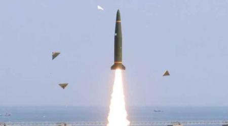 كوريا الشمالية تطلق صاروخا بالستيا غير محدد