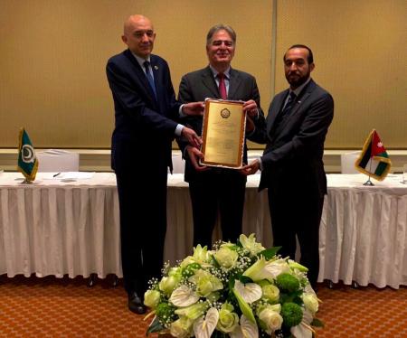 مجلس السفراء العرب في بريتوريا يقيم حفل وداع للسفير العواوده