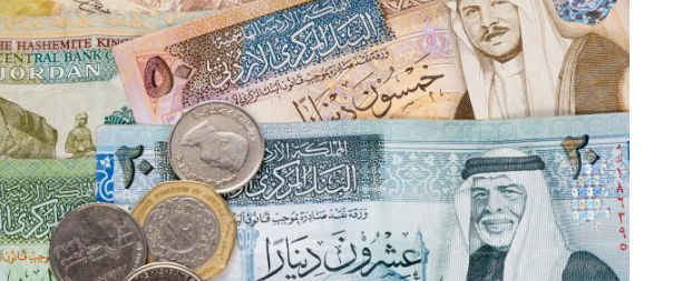 موظفة في 4 جهات حكومية تتقاضى آلاف الدنانير دون التزام بالداوم