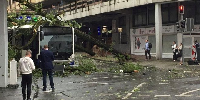 تدمير عشرات المنازل جراء إعصار يضرب المانيا