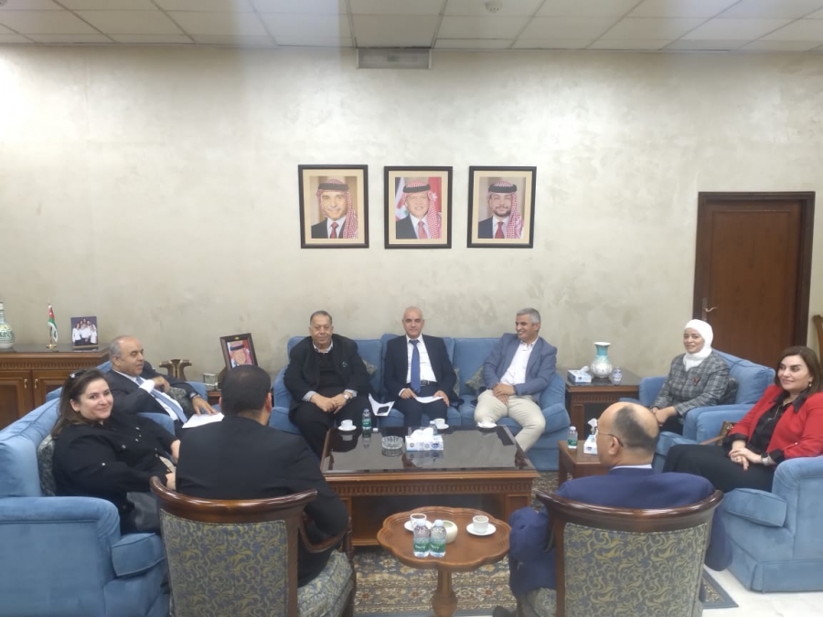 وزير التربية يستقبل فريق التعليم في جماعة عمان لحوارات المستقبل