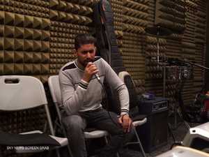 بفضل نشر فيديو عفوي.. نقاش مصري يتحول إلى مطرب