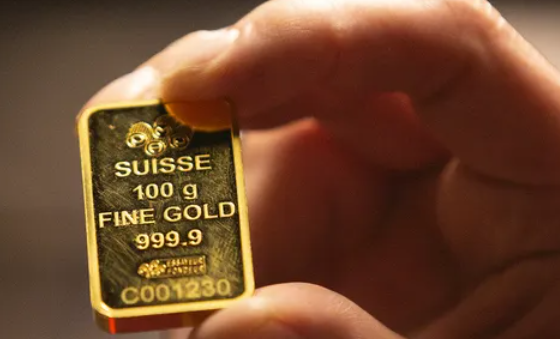 أسعار الذهب تهبط للجلسة الرابعة على التوالي بسبب قوة الدولار