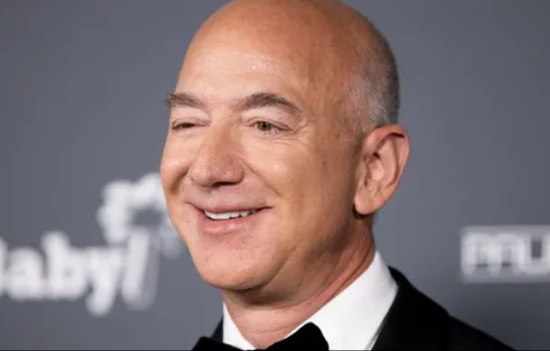 مليارات يخسرها بيزوس وطليقته بسبب انهيار سهم أمازون