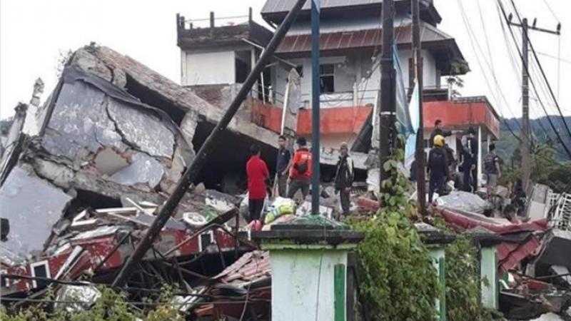 ارتفاع ضحايا زلزال اندونيسيا إلى 46 قتيلاً و700 جريح